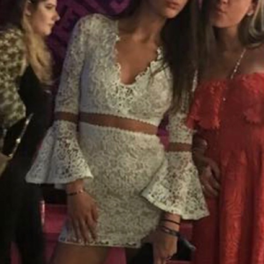 MISSGUIDED Lace Dress